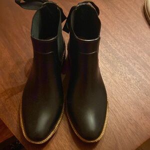Bernardo rain boot